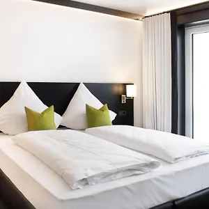 Hotel Lh