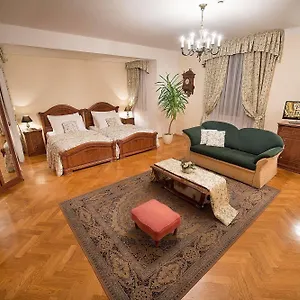 Boutique Constans 4* פראג